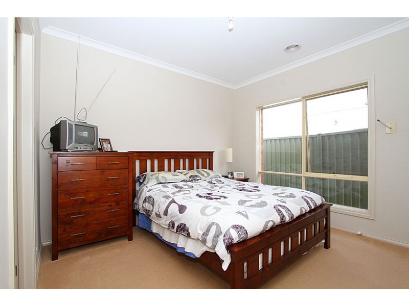 2/44 Spurr Street, Craigieburn VIC 3064