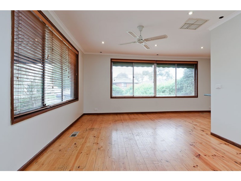 6 Waverley Court, Craigieburn VIC 3064