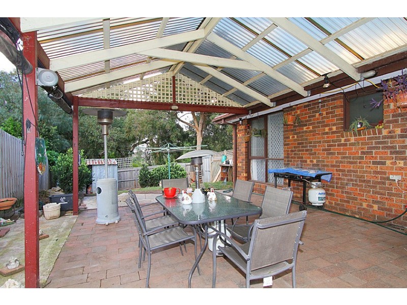 31 Mitford Crescent, Craigieburn VIC 3064