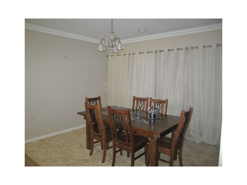 4 Gippsland Way, Craigieburn VIC 3064