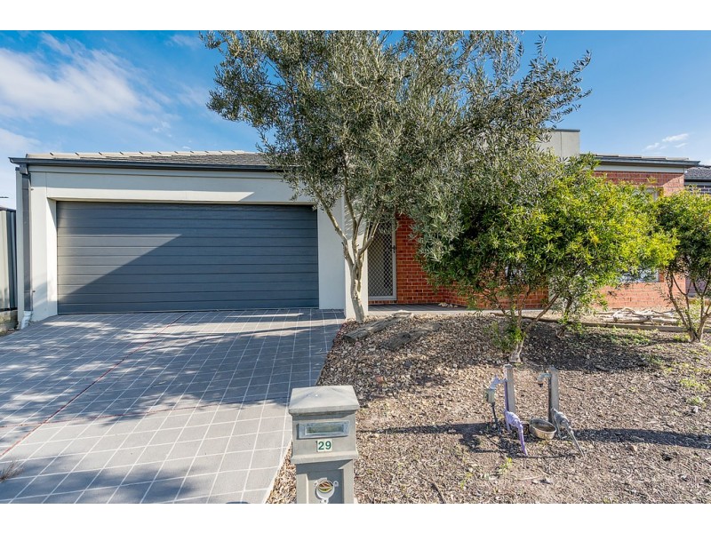 29 Fermont Avenue, Craigieburn VIC 3064