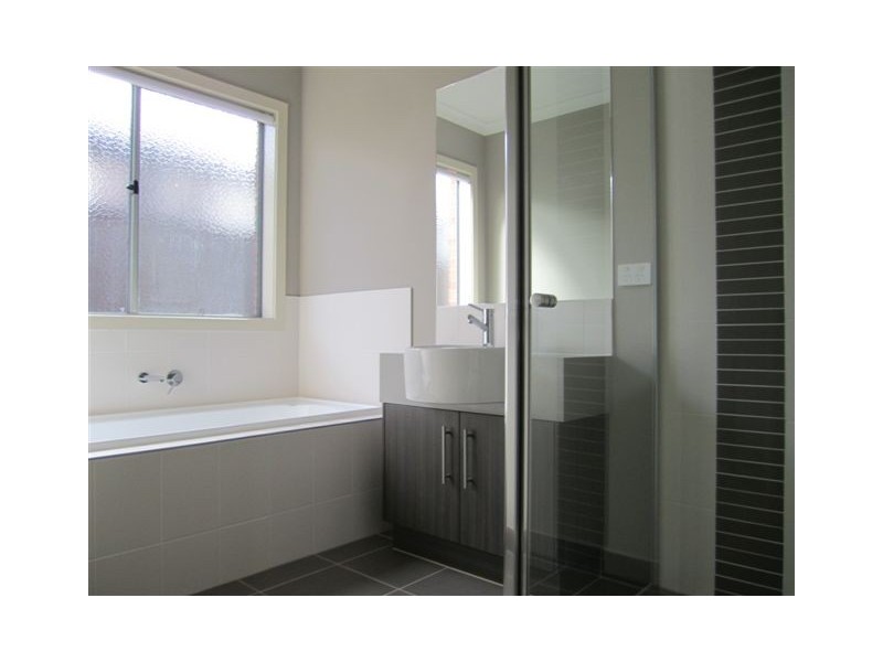 29 Fermont Avenue, Craigieburn VIC 3064