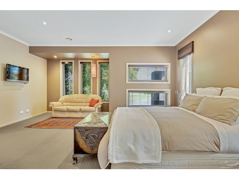 9 Coniston Place, Craigieburn VIC 3064