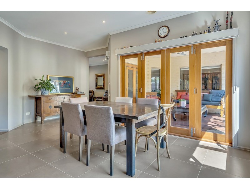 9 Coniston Place, Craigieburn VIC 3064