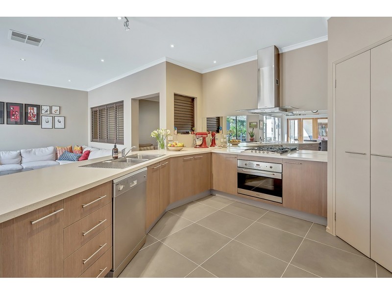 9 Coniston Place, Craigieburn VIC 3064
