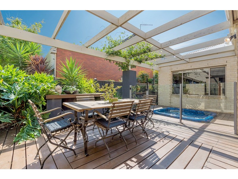 9 Coniston Place, Craigieburn VIC 3064