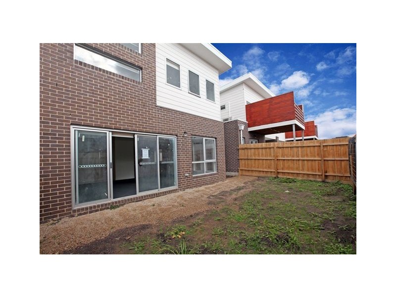 4 Jarrah Place, Craigieburn VIC 3064