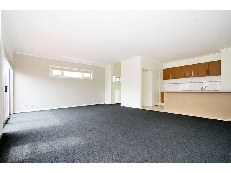 8 Jarrah Place, Craigieburn VIC 3064