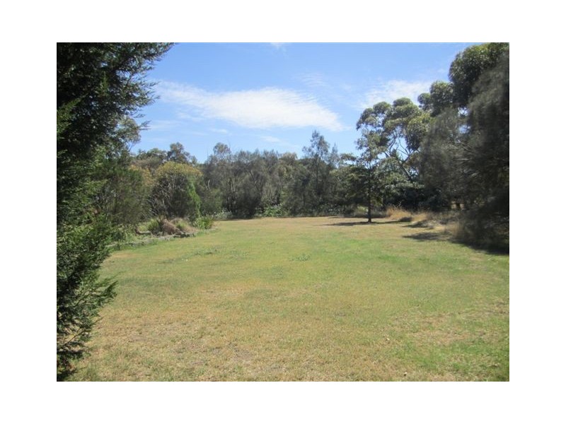 45 Parkland Crescent, Mickleham VIC 3064