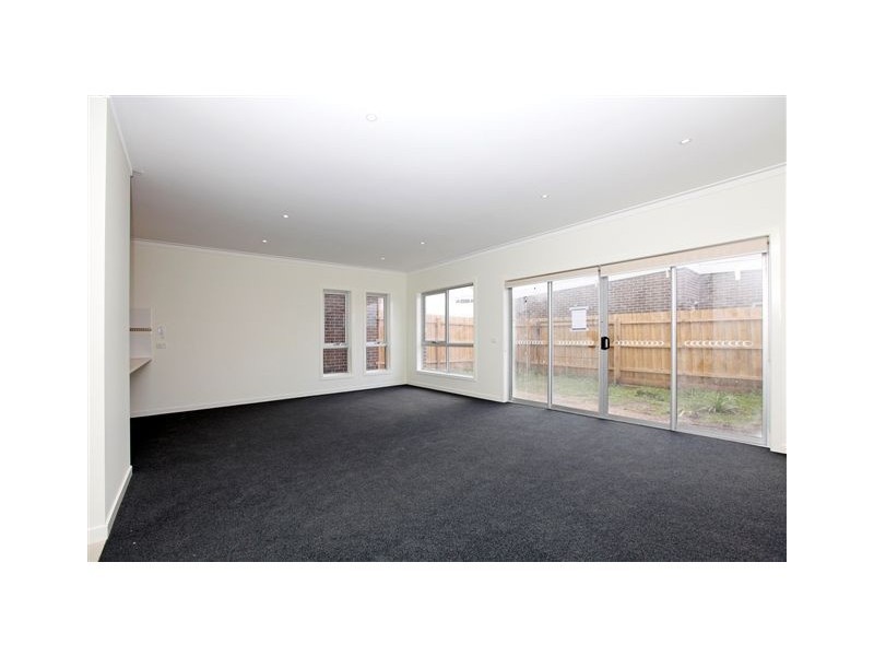 6 Jarrah Place, Craigieburn VIC 3064