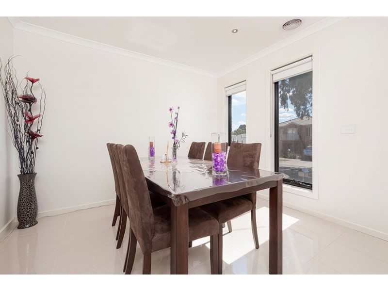 41 Axminster Drive, Craigieburn VIC 3064