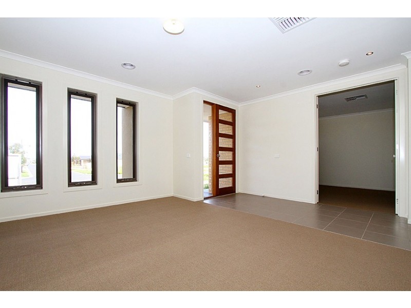 25 Lithgow Street, Beveridge VIC 3753