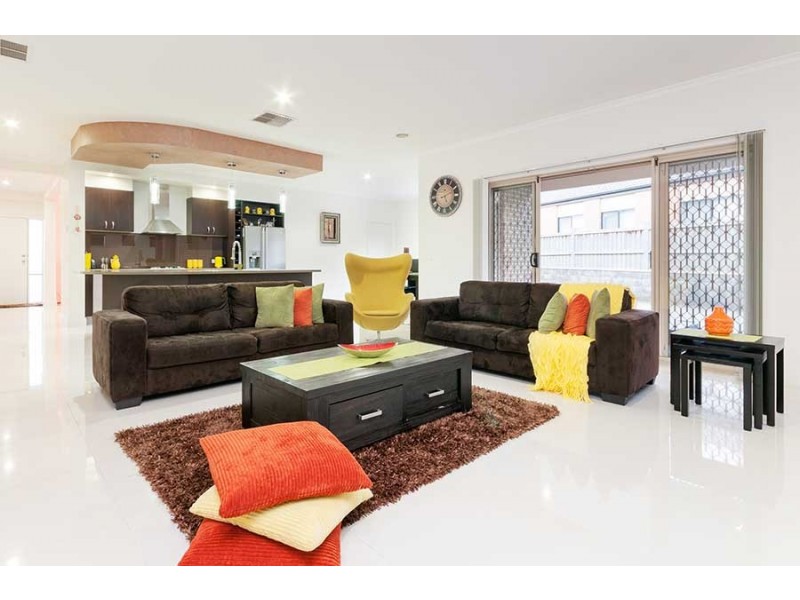 14 Beechville Place, Craigieburn VIC 3064