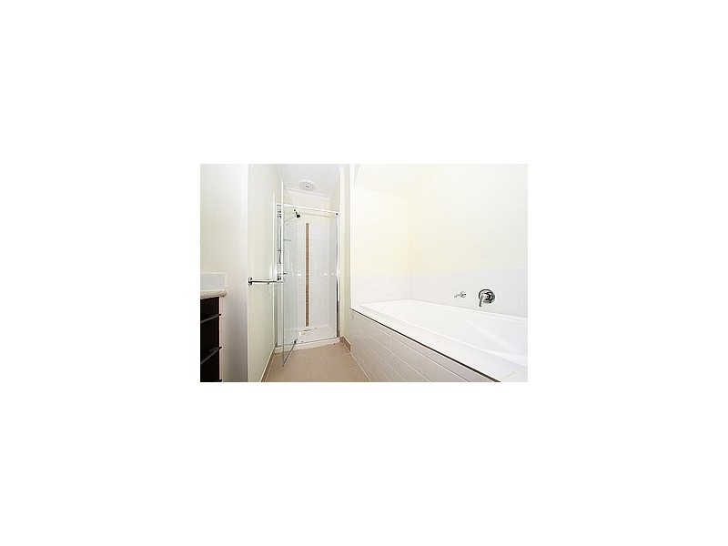 8 Jarrah Place, Craigieburn VIC 3064
