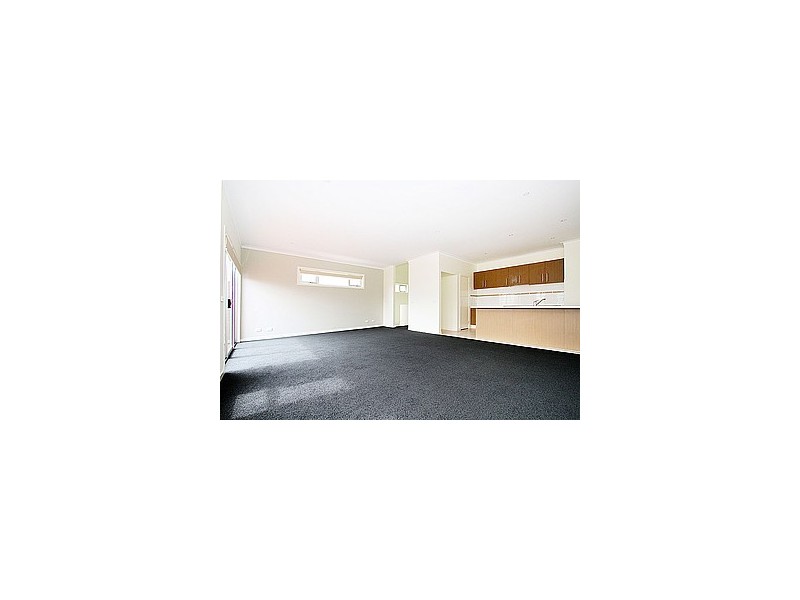 8 Jarrah Place, Craigieburn VIC 3064