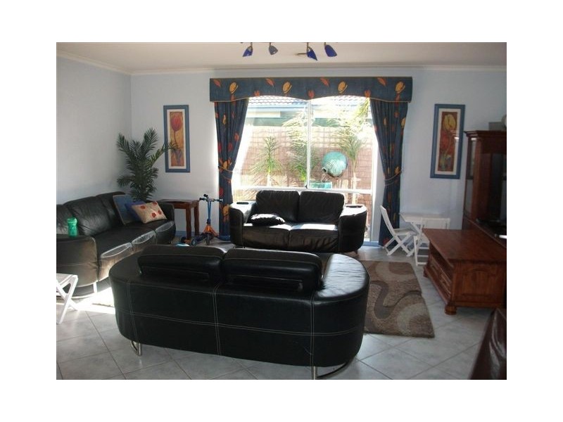 13 Newhaven Road, Craigieburn VIC 3064