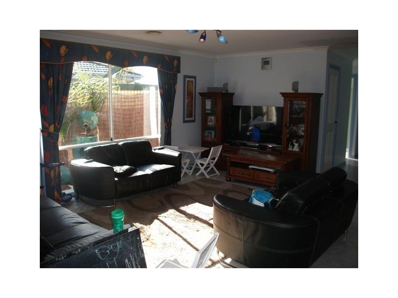 13 Newhaven Road, Craigieburn VIC 3064