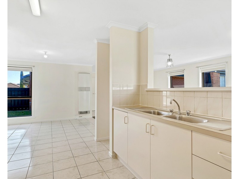 2/8 Huntingdale Court, Craigieburn VIC 3064