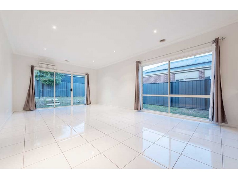 54 Northumberland Circuit, Craigieburn VIC 3064