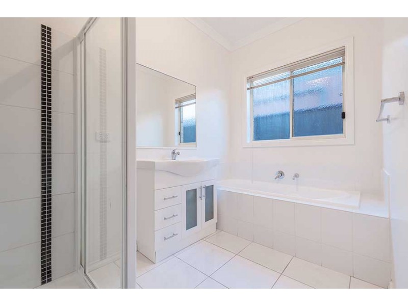 54 Northumberland Circuit, Craigieburn VIC 3064