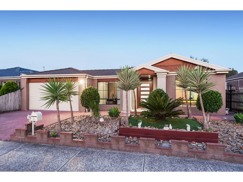 36 Santa Cruz Boulevard, Roxburgh Park VIC 3064