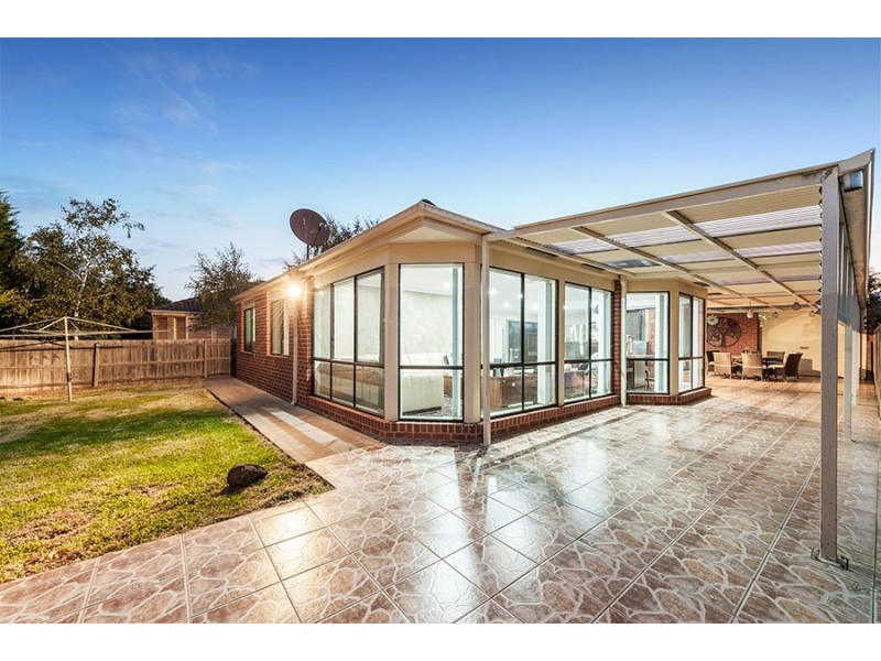 36 Santa Cruz Boulevard, Roxburgh Park VIC 3064