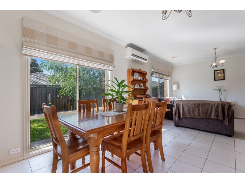 91 Mareeba Way, Craigieburn VIC 3064