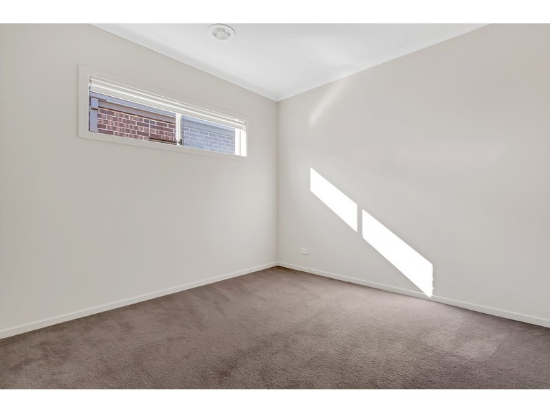 7 Cockatiel Circuit, Craigieburn VIC 3064