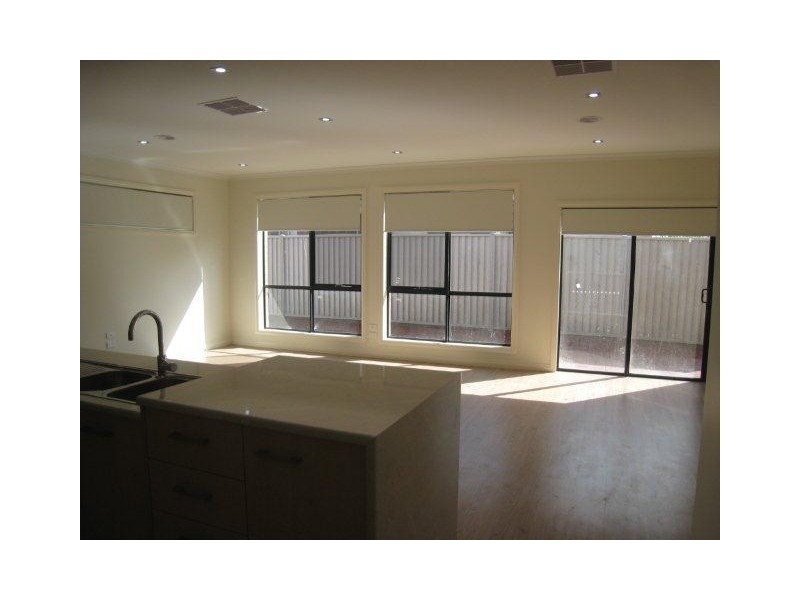 3 Driver Close, Craigieburn VIC 3064