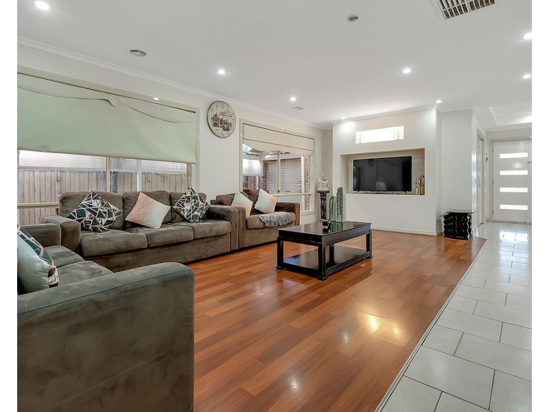 17 Hemsworth Court, Roxburgh Park VIC 3064