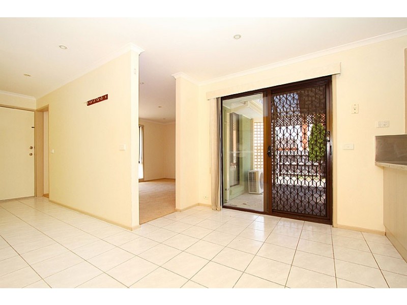 12 Hawker Avenue, Roxburgh Park VIC 3064