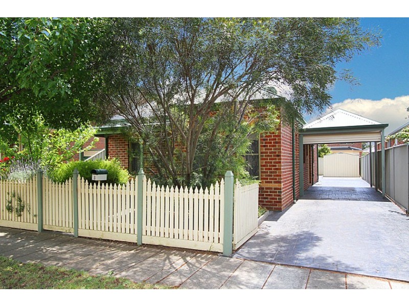 8 Brookedge Court, Craigieburn VIC 3064