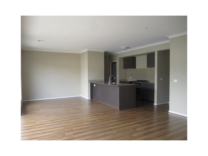 49 Moor Park Drive, Craigieburn VIC 3064