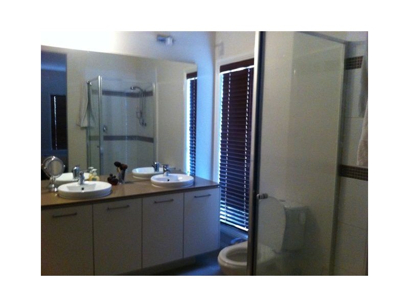 31 Royal Terrace, Craigieburn VIC 3064