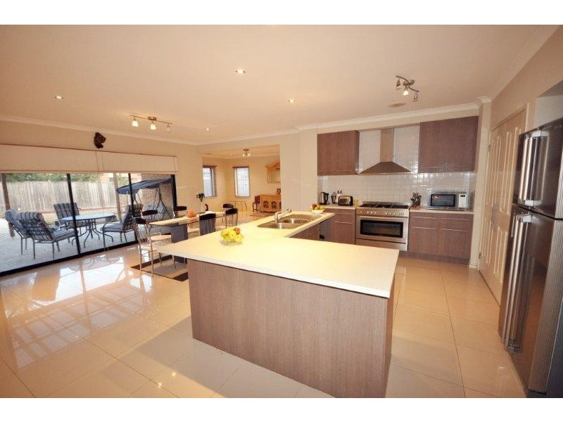 109 Royal Terrace, Craigieburn VIC 3064
