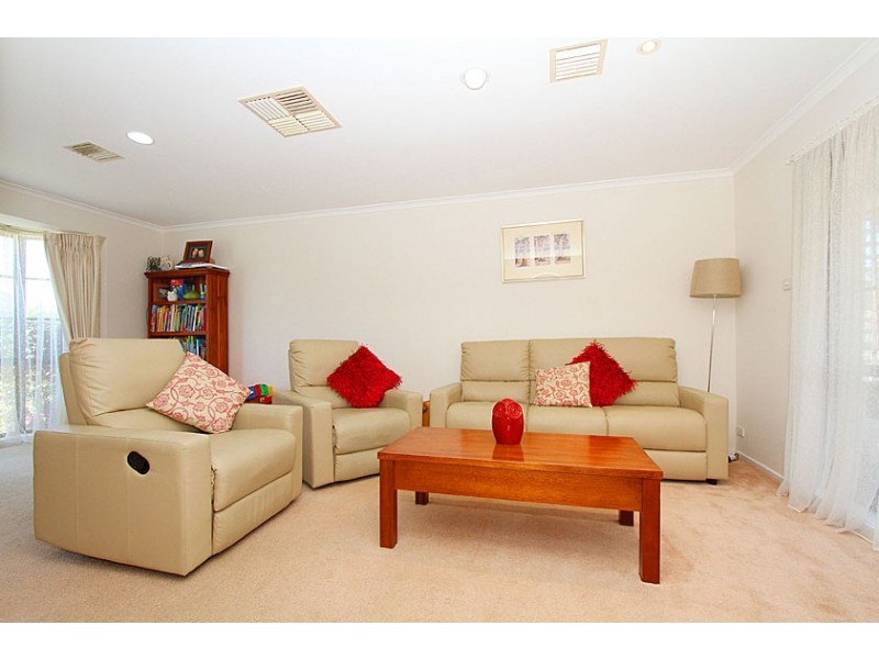 3 Rokeby Crescent, Craigieburn VIC 3064