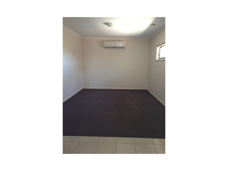 2 Hollows Court, Craigieburn VIC 3064