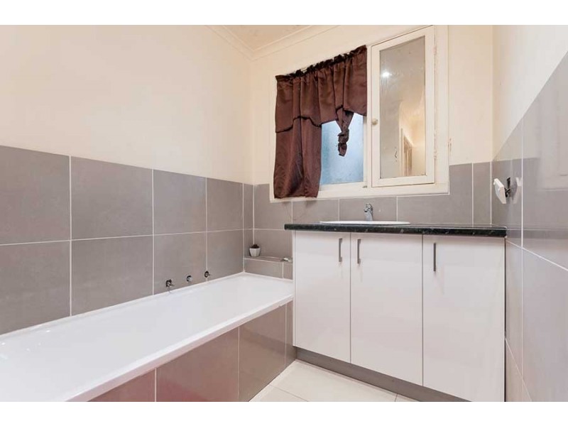42 Dianne Avenue, Craigieburn VIC 3064