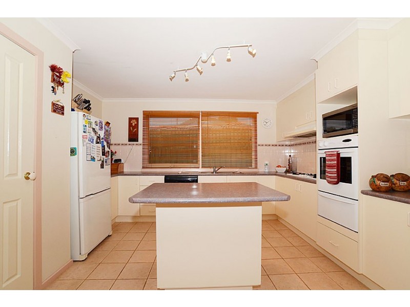 37 Exmouth Road, Craigieburn VIC 3064