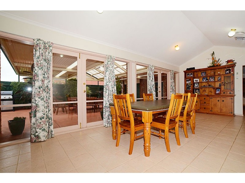 37 Exmouth Road, Craigieburn VIC 3064