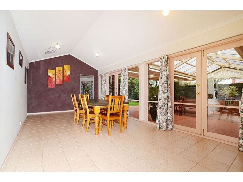 37 Exmouth Road, Craigieburn VIC 3064