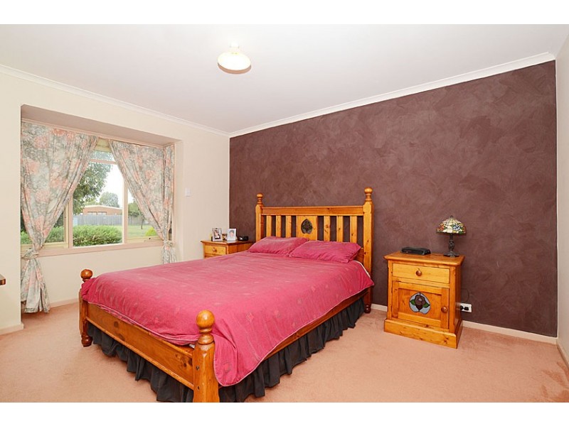 37 Exmouth Road, Craigieburn VIC 3064