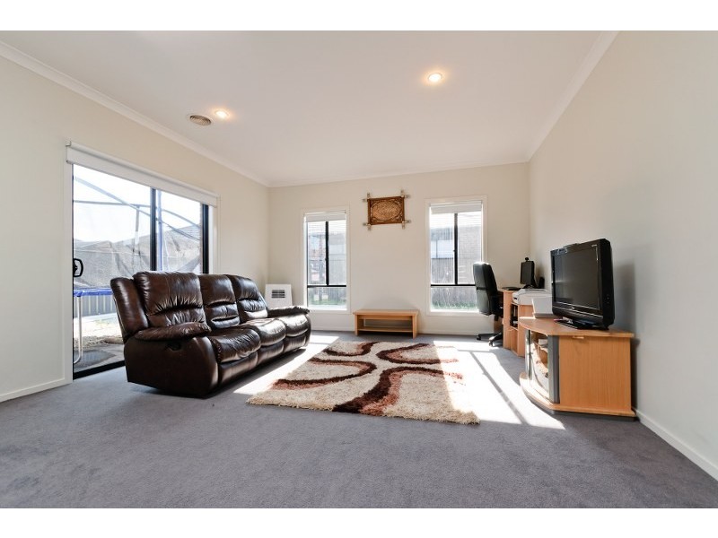 41 Middlesborough Drive, Craigieburn VIC 3064