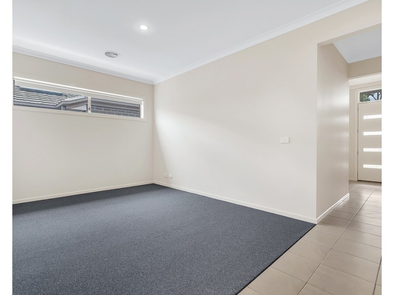 12 Humber Street, Craigieburn VIC 3064
