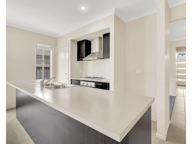 12 Humber Street, Craigieburn VIC 3064