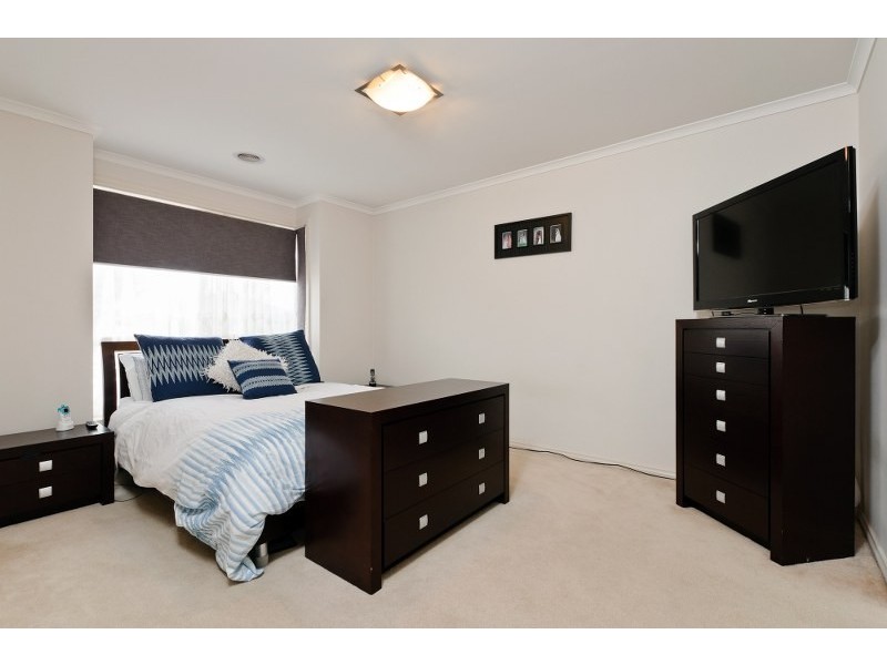 3 Bingin Place, Craigieburn VIC 3064