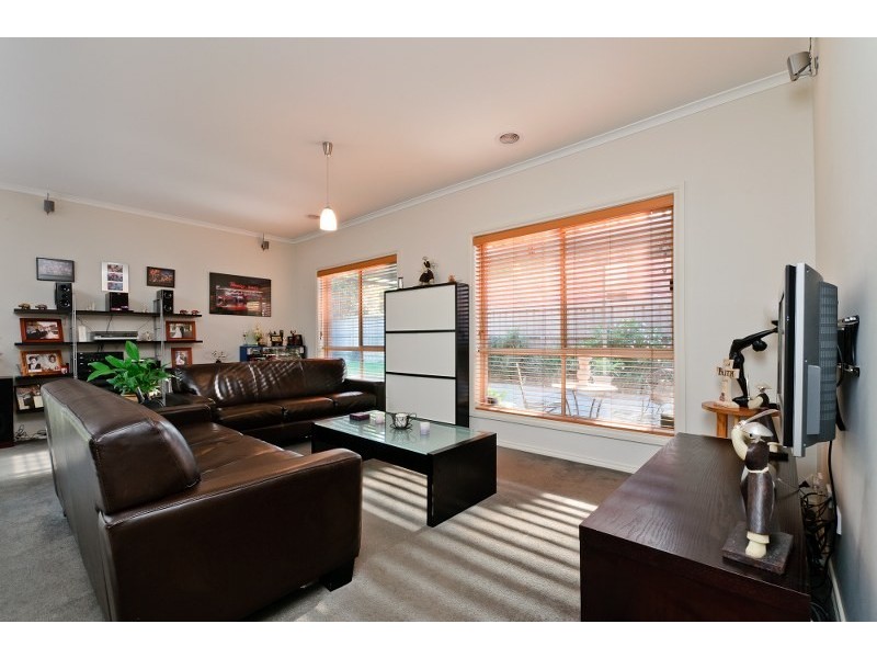 17 Beechville Place, Craigieburn VIC 3064