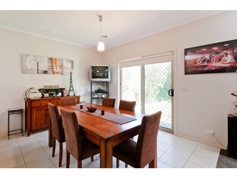 17 Beechville Place, Craigieburn VIC 3064
