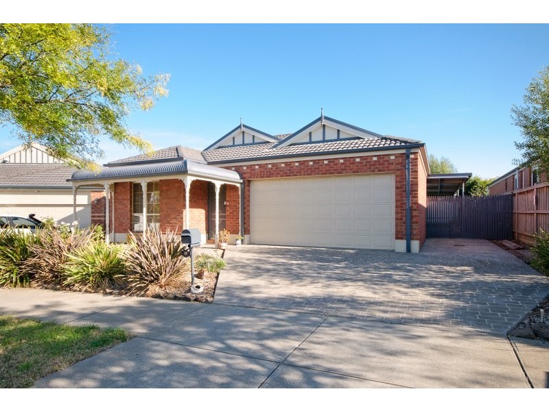 17 Beechville Place, Craigieburn VIC 3064