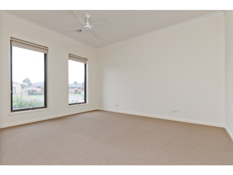 329 Waterview Boulevard, Craigieburn VIC 3064